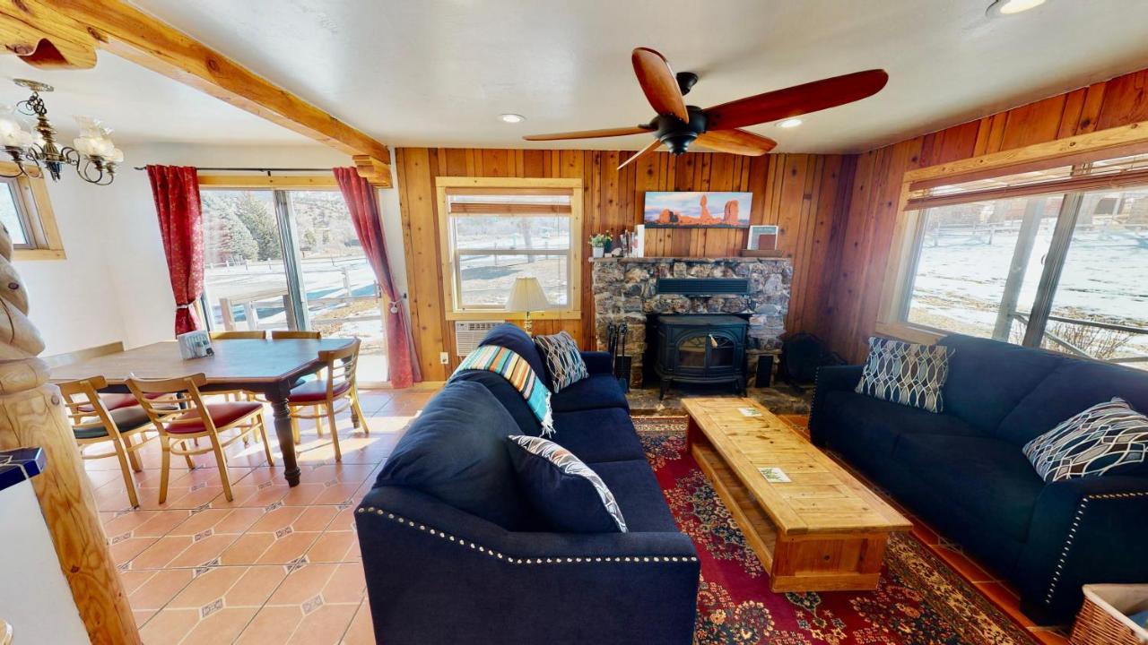 Pack Creek ~ Farm House Моаб Экстерьер фото